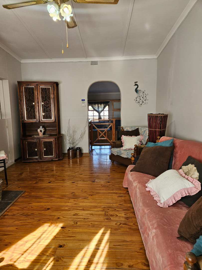 5 Bedroom Property for Sale in Fairbridge Heights Eastern Cape